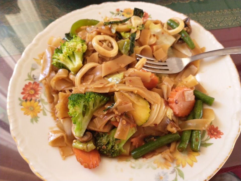 Pad Kee Mao with Squid
